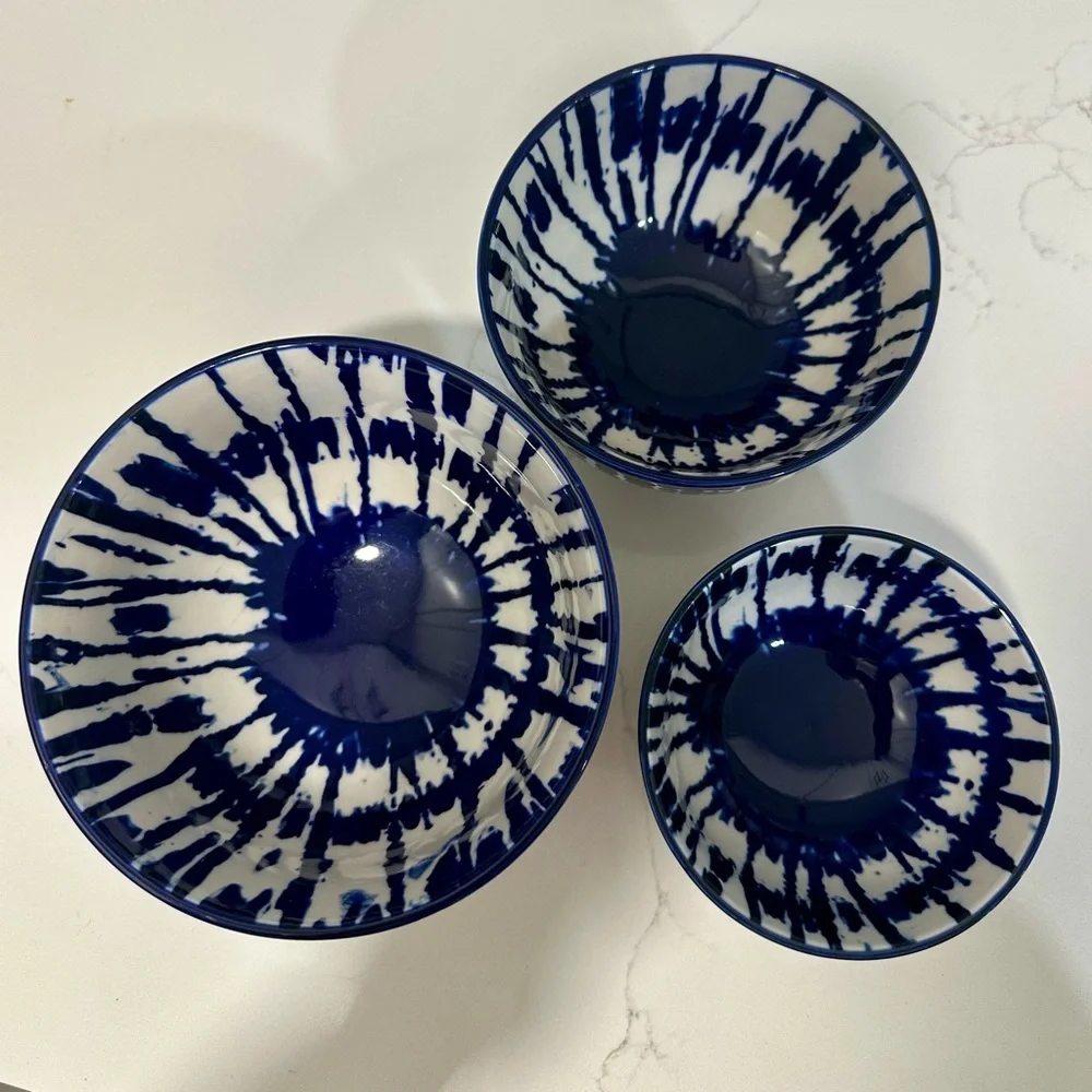 West Elm Set of 3 Indigo Blue Tie Dye Nesting Bow Cobalt Blue & WhiteBowl Dish